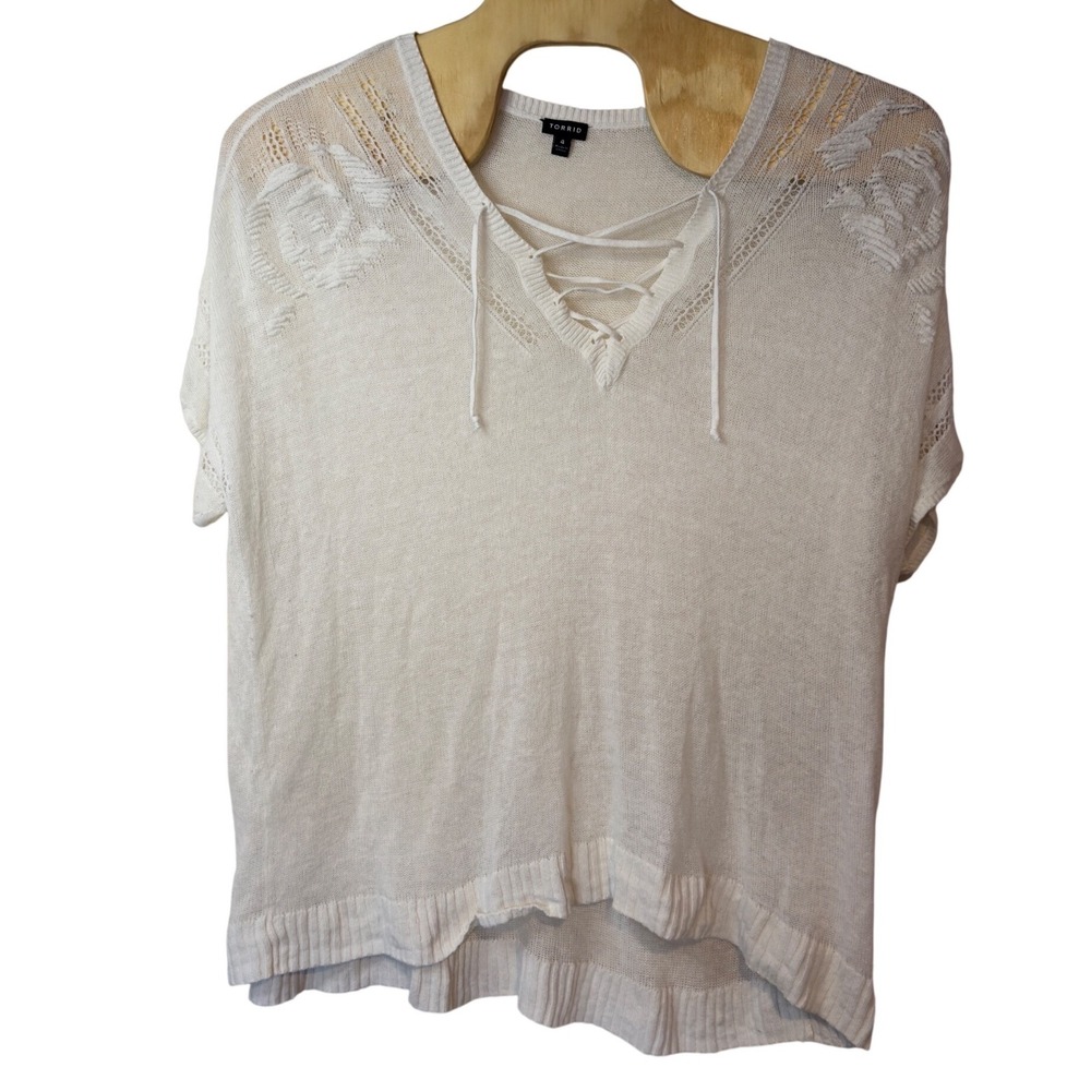 Torrid Women's Crochet Detail Lace Up Neck Blouse Size 4X White Linen Blend